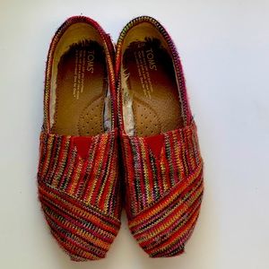 Toms size 7